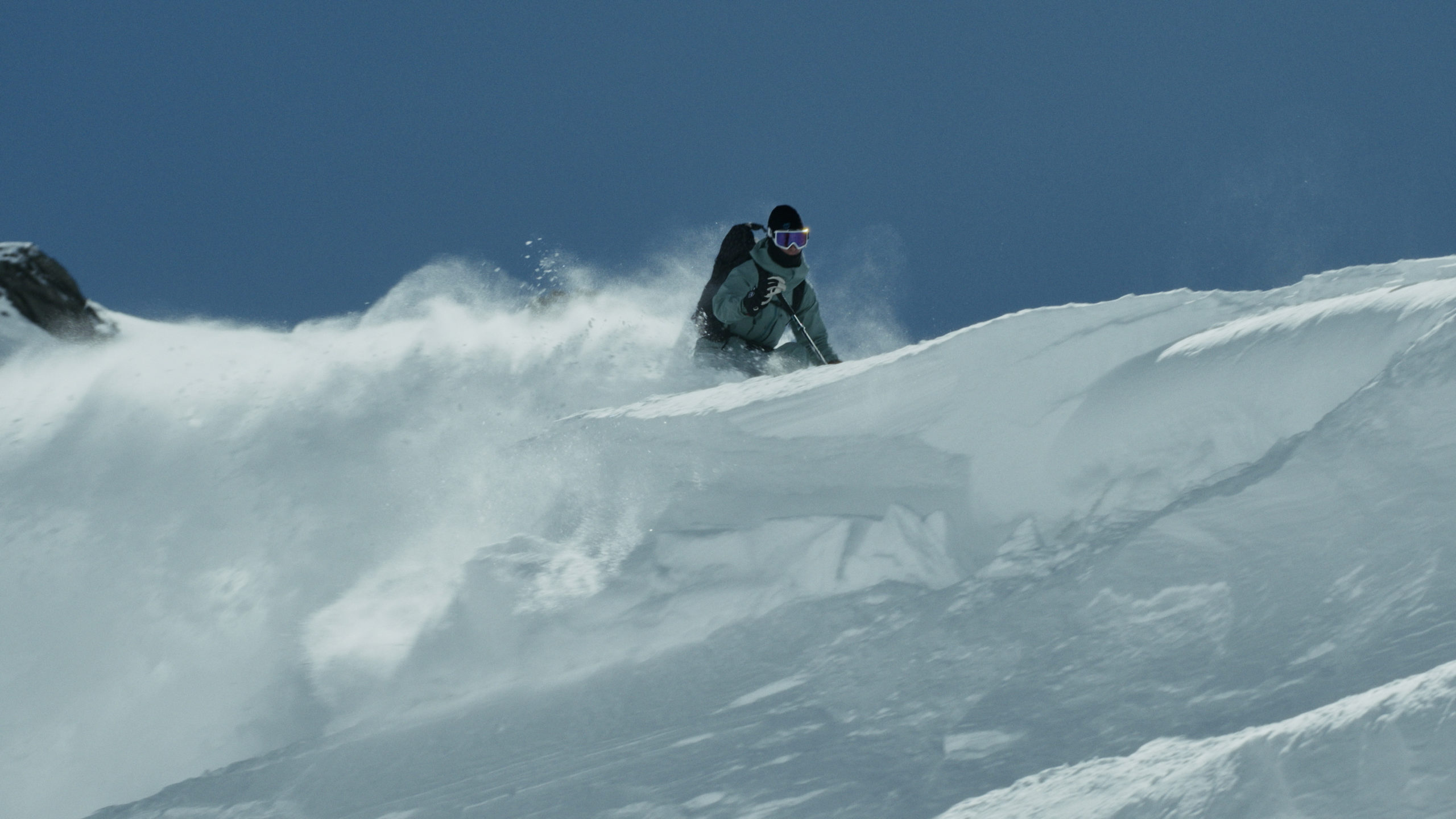 The Ghost Resorts - Black Crows - Super Saint Bernard